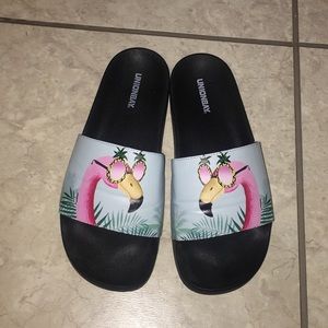 Union Bay slip on’s - size 8 1/2